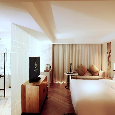 Ln Hotel Five Kuangcsou Kültér fotó